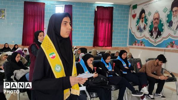 نشست خبری خبرنگاران پانا با معاونان آموزش و پرورش شهرستان کیار 