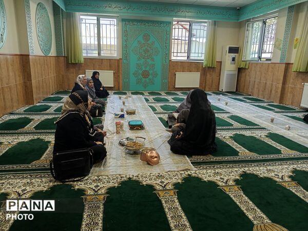  طعم غذای سنتی مادر بزرگ ها ، زیر سقف دبستان مصلی نژادحضرت زینب (س)