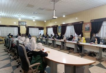 برگزاری کارگاه آموزشی خبرگزاری پانا در دورود و تجلیل از دانش‌آموزان فعال رسانه‌ای