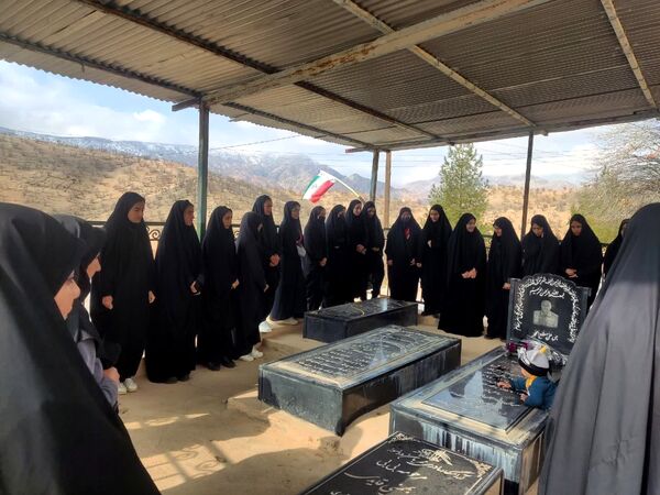 قاب‌های ماندگار در کنار شهید منطقه میانکوه