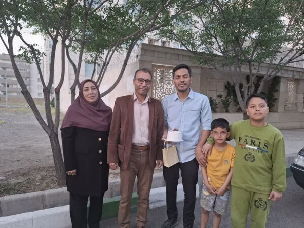 جشن روز معلم در دبستان عذرا پورشهریاری با برنامه های ویژه برگزار شد