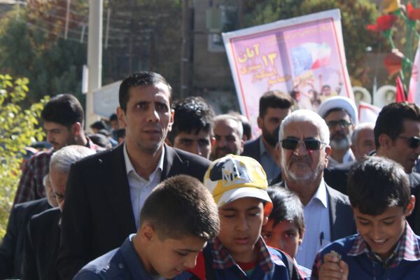 راهپیمایی روز ۱۳ آبان در شهرستان بن