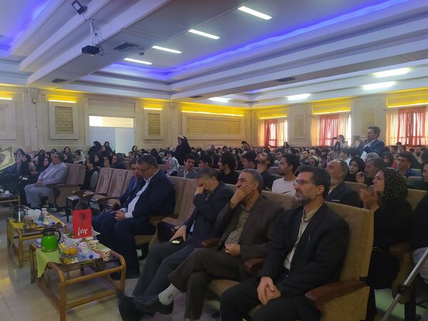 آئین تجلیل از ۱۶۵ دانش آموز برتر در کنکور سراسری در شهرستان اسلامشهر