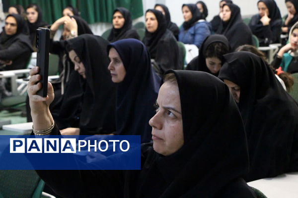 گردهمایی سفیران سلامت متوسطه اول و دوم مدارس یزد