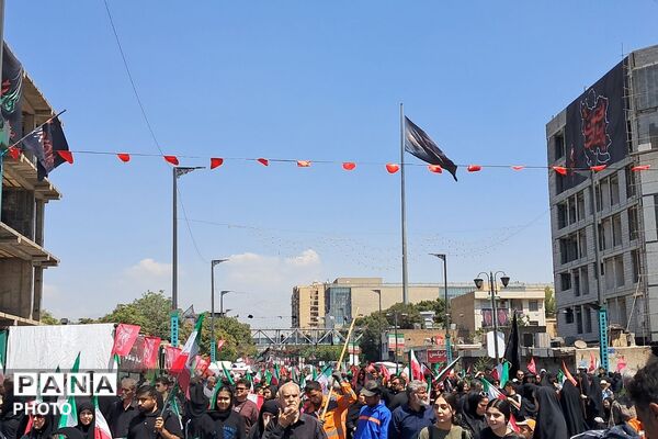 جاماندگان اربعین حسینی در مسیر قبله تهران
