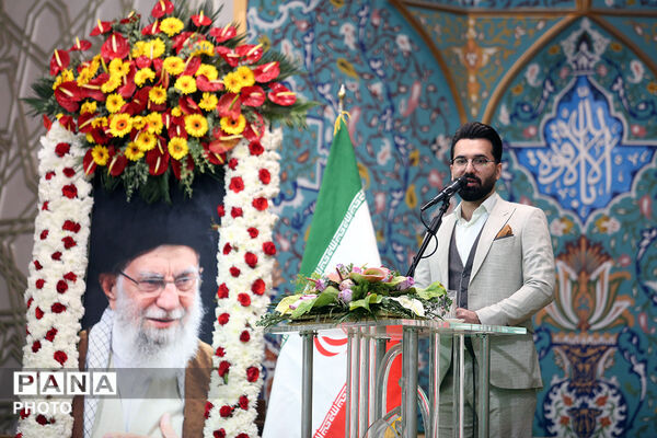 آیین خطبه خوانی خادمان حرم حضرت معصومه(س) در روز دختر