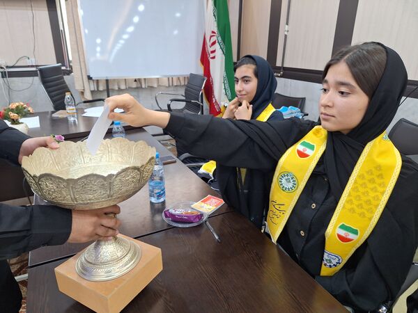 برگزاری انتخابات  مجلس شورای دانش‌آموزی ناحیه ۳شیراز 