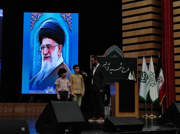 برگزاری مراسم اختتامیه  مسابقات قرآن،  عترت و نماز دانش آموزی شهر تهران