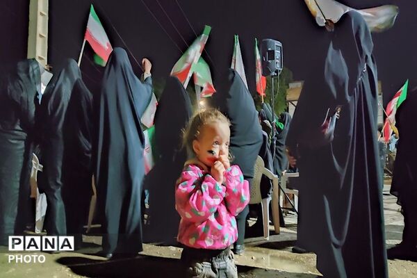 پرچم عزت را می‌بریم بالا 
