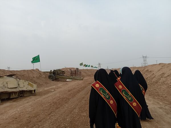 بازدید دانش آموزان خادم الشهدا از شلمچه