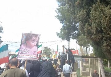 مردم فیروزآباد با اقتدار در صحنه قدس