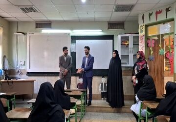 اجتماع یادگیری معلمان ابتدایی پاکدشت، فرصتی برای تبادل تجربه و ارتقای کیفیت آموزش