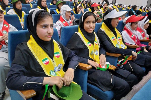آیین بزرگداشت سالروز تأسیس سازمان دانش‌آموزی و سپاس مربی در کهریزک 