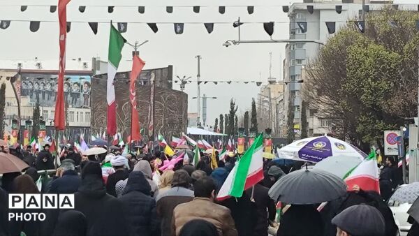 صدای مرگ بر استکبار در تهران طنین انداز شد