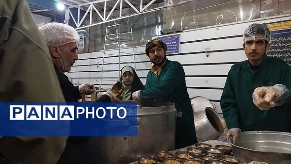 مسجد مرتضوی ارگ میزبان مردم در شب میلاد حضرت مهدی (ع) 