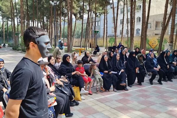 کارگاه آموزشی با موضوع نه به اعتیاد در مجموعه فرهنگی، ورزشی بانوان شهرستان قرچک