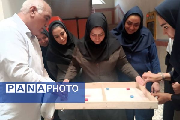 برگزاری دوره‌های توانمند سازی در دبستان ۱۸ دی ناحیه دو شهرری با حضور مدرس سازمان دانش‌آموزی 