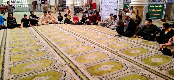برگزاری مراسم اعتکاف پدر پسری در مسجد جامع آشخانه