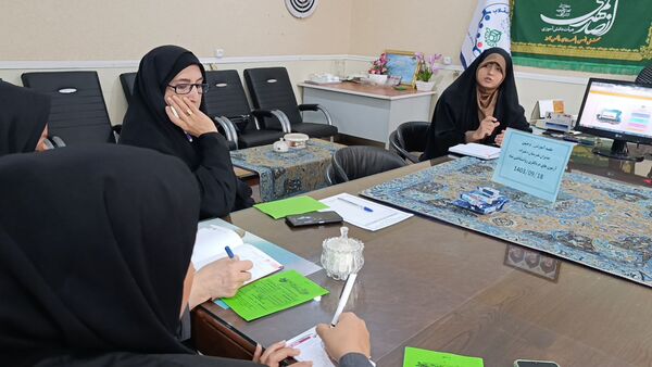 جلسه توجیهی مدیران هنرستان دخترانه با موضوع آزمون غربالگردی