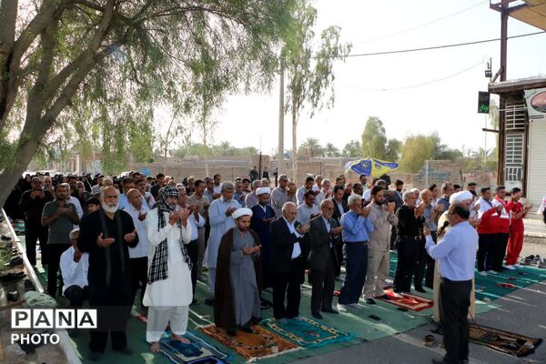 شکوه بندگی در عید قربان؛ فهرج یکپارچه غرق در نیایش شد