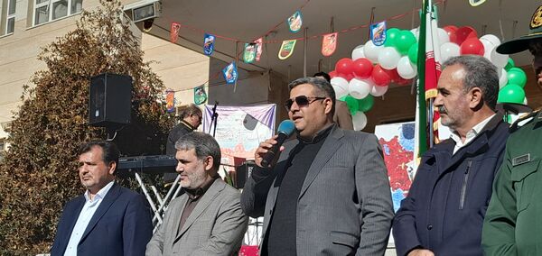 نغمه‌ای از دل تاریخ در آسمان امید