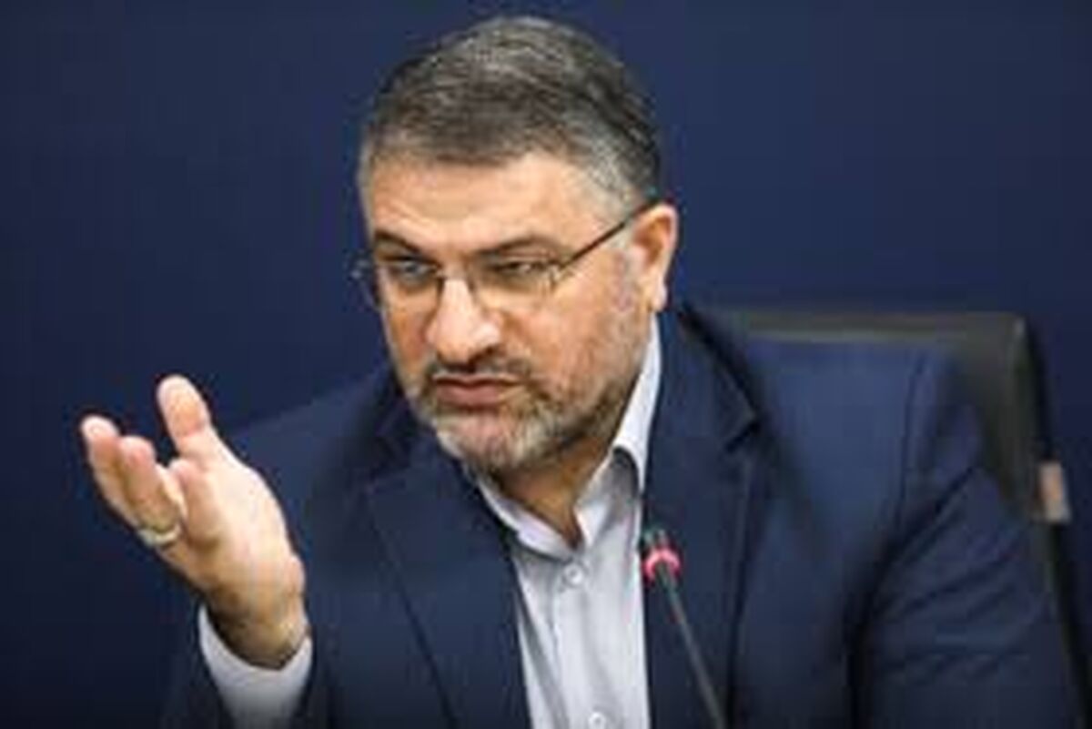 هشدار رئیس سازمان پزشکی قانونی درباره افزایش پزشکنماها و داروهای تقلبی/ مردم پزشک و داروی خود را از فضای مجازی تهیه نکنند