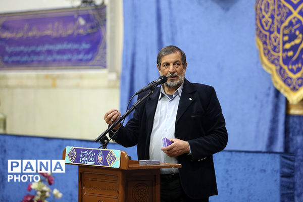 جزءخوانی خانوادگی قرآن کریم در حرم حضرت معصومه(س)