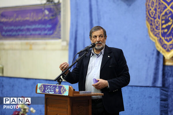 جزءخوانی خانوادگی قرآن کریم در حرم حضرت معصومه(س)