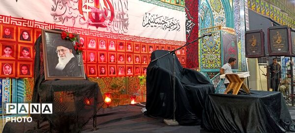 آیین گرامیداشت چهارمین ماهگرد شهادت «رهبر شهید» و شهدای دانش‌آموز دبستان شجره طیبه میناب