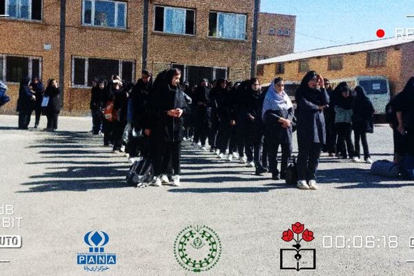 بدرقه ۸۶ دانش‌آموز دهگلان به اردوی راهیان نور