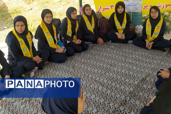 اردوی مهارتی تشکیلاتی پیشتازان دختر مقطع متوسطه اول ناحیه سه شیراز 