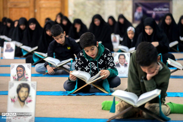 مراسم جزخوانی قرآن کریم در آستان مقدس امامزاده نرمی - اصفهان