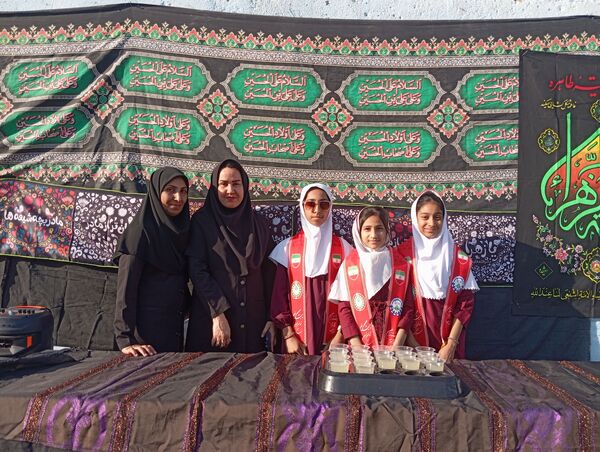 حال و هوای معنوی در دبستان شهید علی رضایی بندرعباس