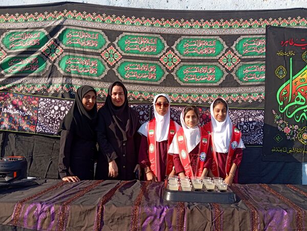 حال و هوای معنوی در دبستان شهید علی رضایی بندرعباس