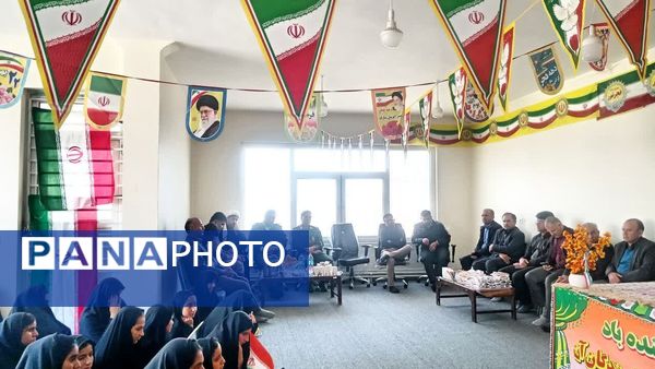 جشن دهه فجر در مجتمع فرهنگی، آموزشی و خوابگاهی حضرت فاطمه معصومه (س) دیشموک