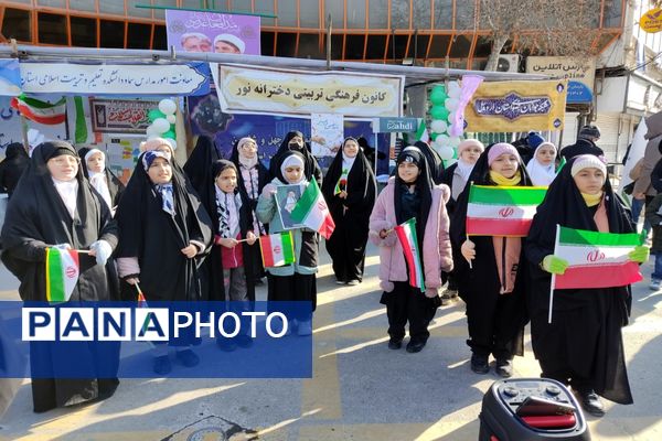 حماسه باشکوه راهپیمایی22 بهمن دراستان اردبیل 