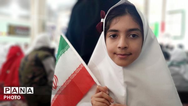 دختران چلیچه، پرچمداران انقلاب 