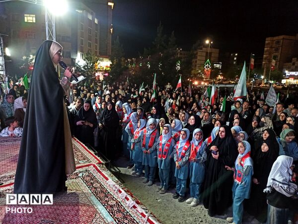 پویش فرهنگی آموزشی باهم قوی تریم