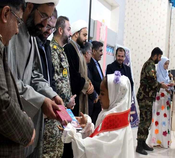 حضور رئیس سازمان دانش آموزی کشور در جشن تکلیف دختران مدرسه هوانیروز