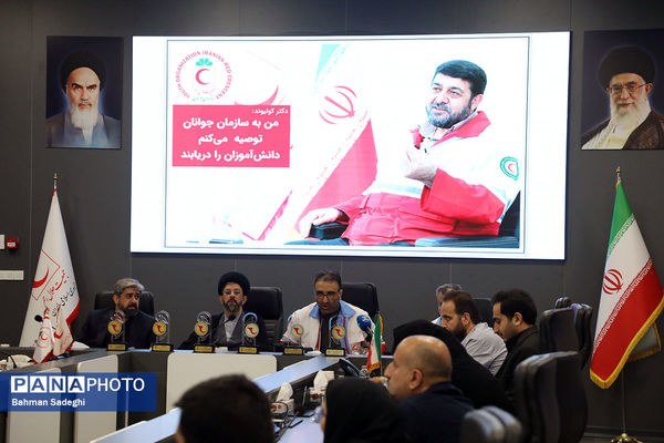 آیین تجلیل از از خبرنگاران هلالیتا