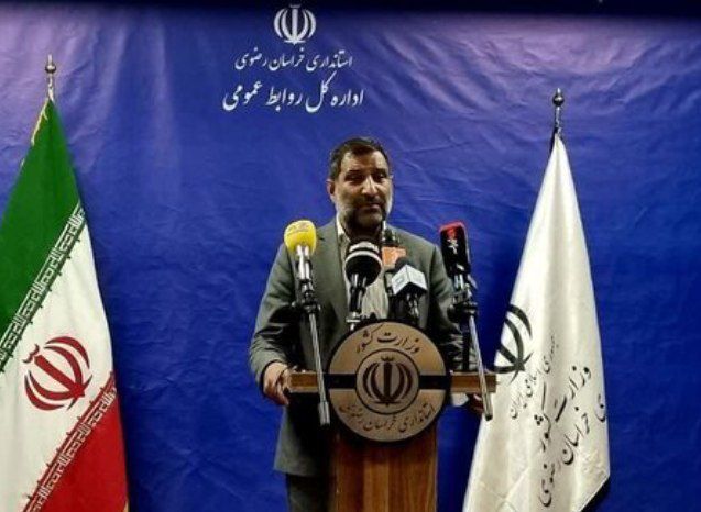 حضور دانش آموزان متوسطه دوم به عنوان نمایندگان آتیه ساز فرماندار در شعب اخذ رای