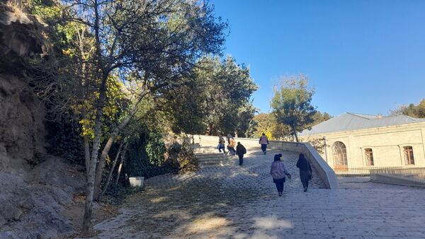 فلک‌الافلاک میزبان دانش‌آموزان‌دبیرستان‌ریحانه