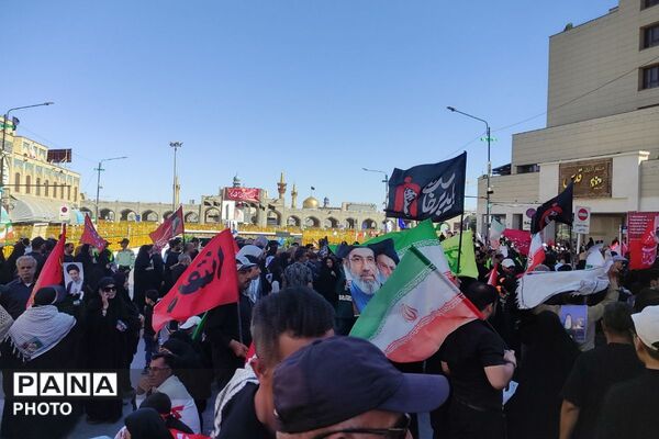  وداع با رهبر شهید در جوار بارگاه رضوی