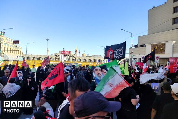  وداع با رهبر شهید در جوار بارگاه رضوی