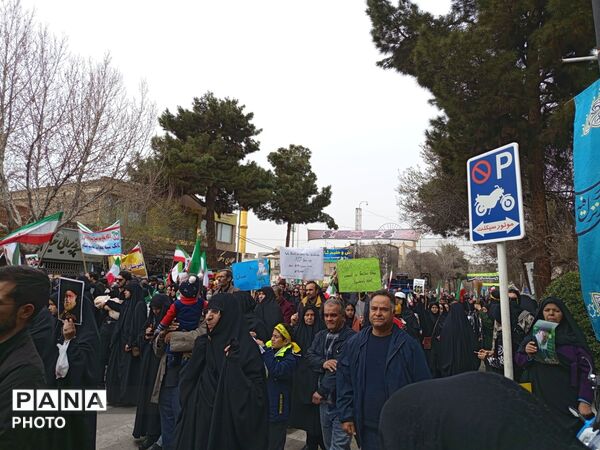  راهپیمایی روز قدس باحضور پرشور مردم نیشابور