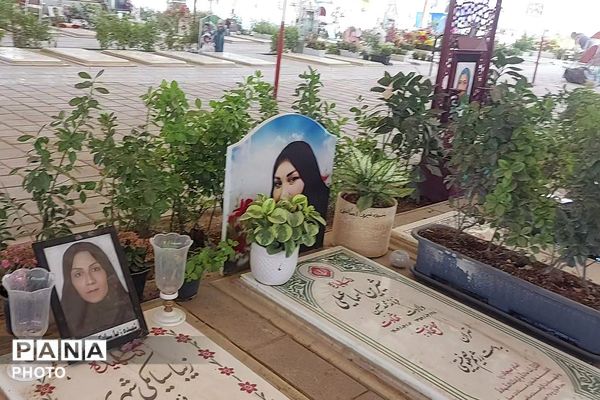 تجدید میثاق مراقبین و سفیران سلامت با شهدا