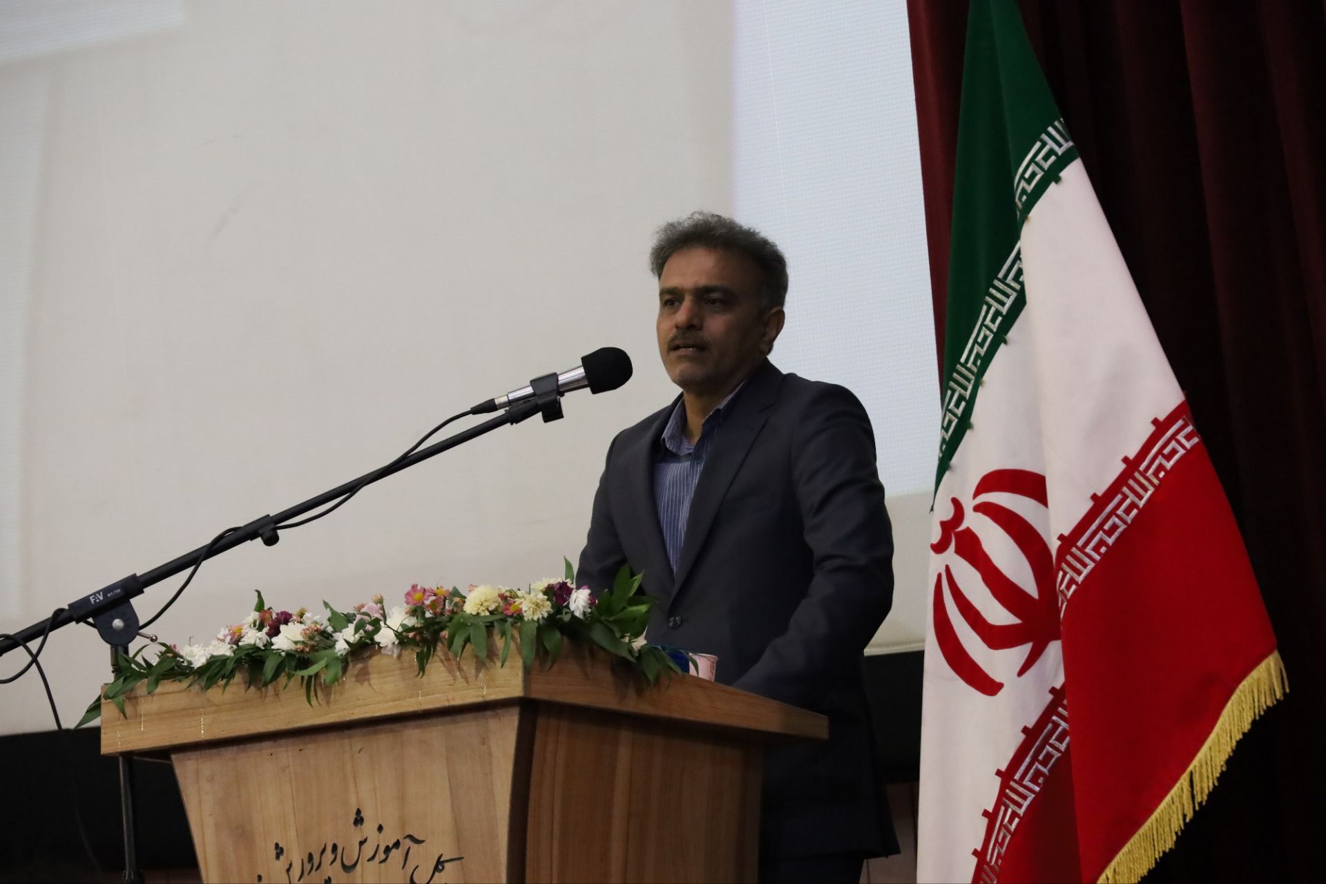 آموزش و پرورش زیربنای توسعه و پیشرفت است