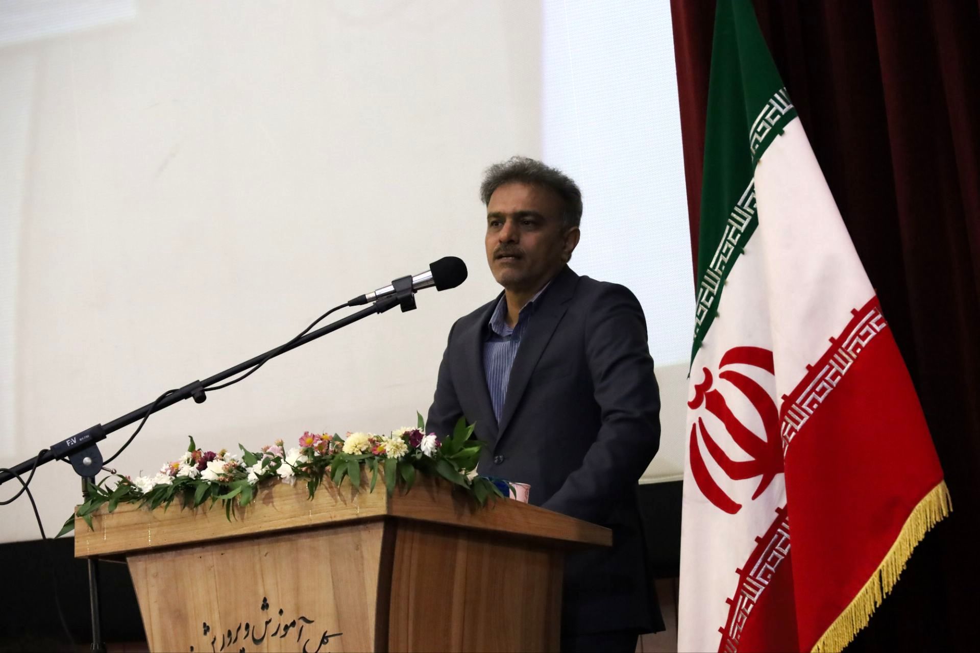 آموزش و پرورش زیربنای توسعه و پیشرفت است