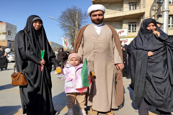 حماسه باشکوه راهپیمایی22 بهمن دراستان اردبیل 