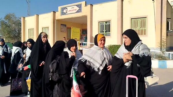 اعزام ۴۰ دانش‌آموز دختر لنده‌ای به مناطق عملیاتی جنوب کشور
